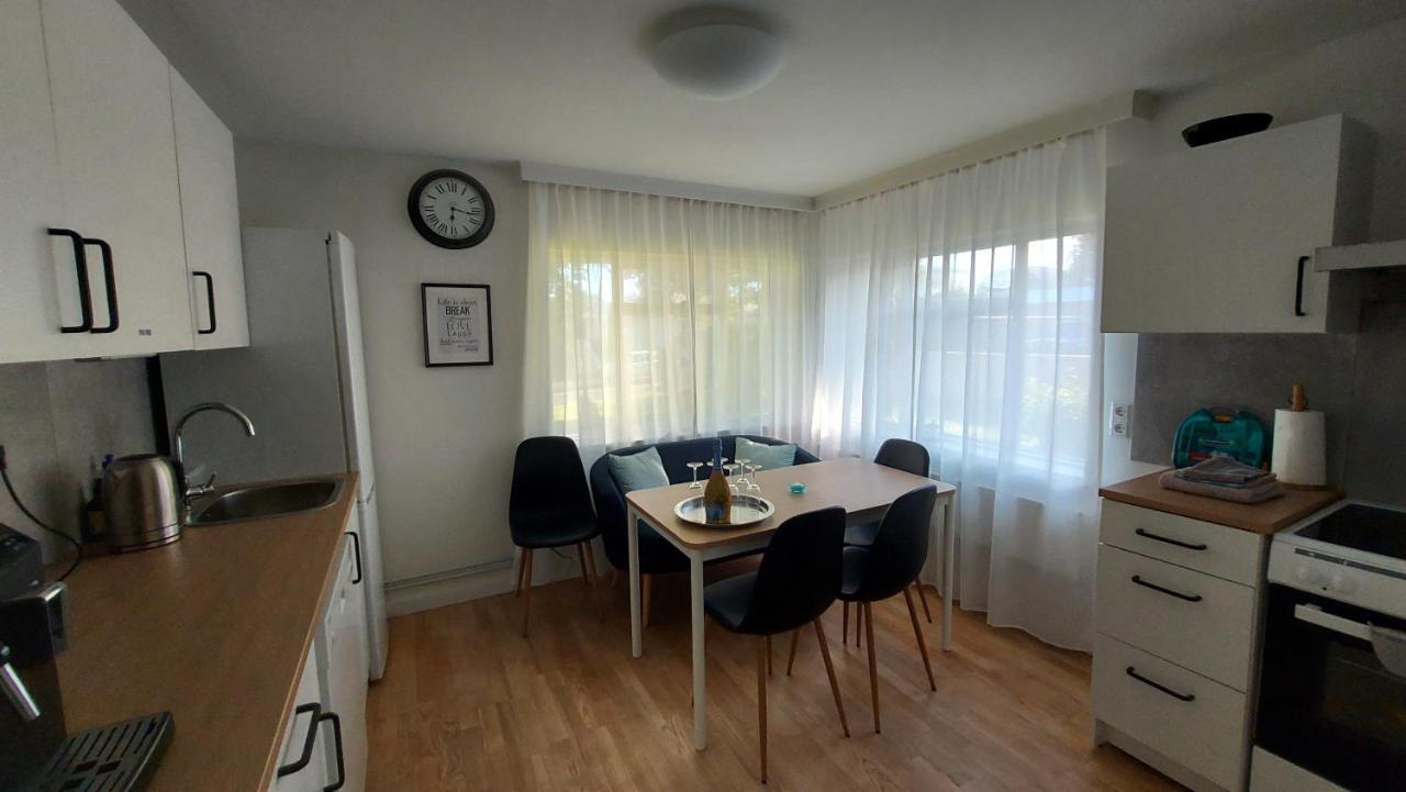 B&B Rooms Husavik 1 Esterno foto
