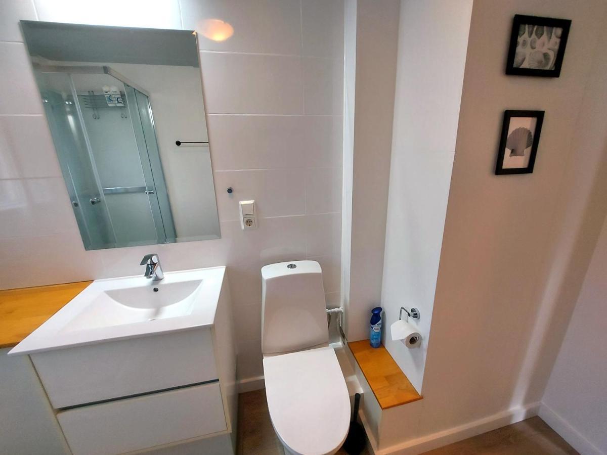B&B Rooms Husavik 1 Esterno foto