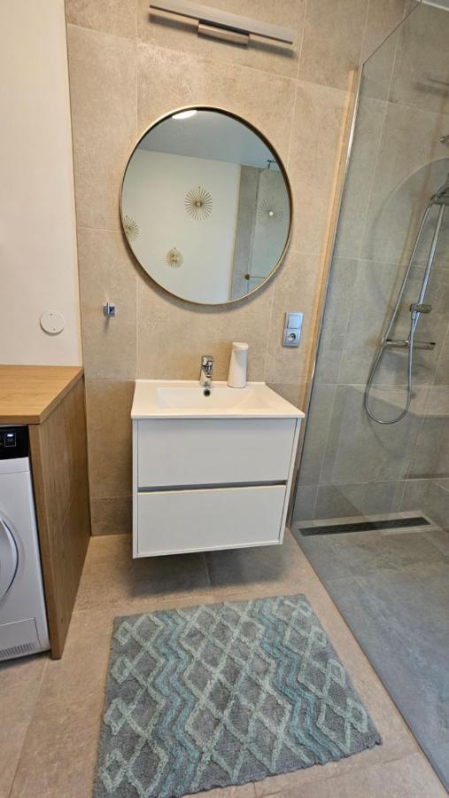 B&B Rooms Husavik 1 Esterno foto
